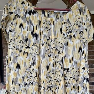 Kasper Graphic Yellow and Black Short Sleeve Blouse